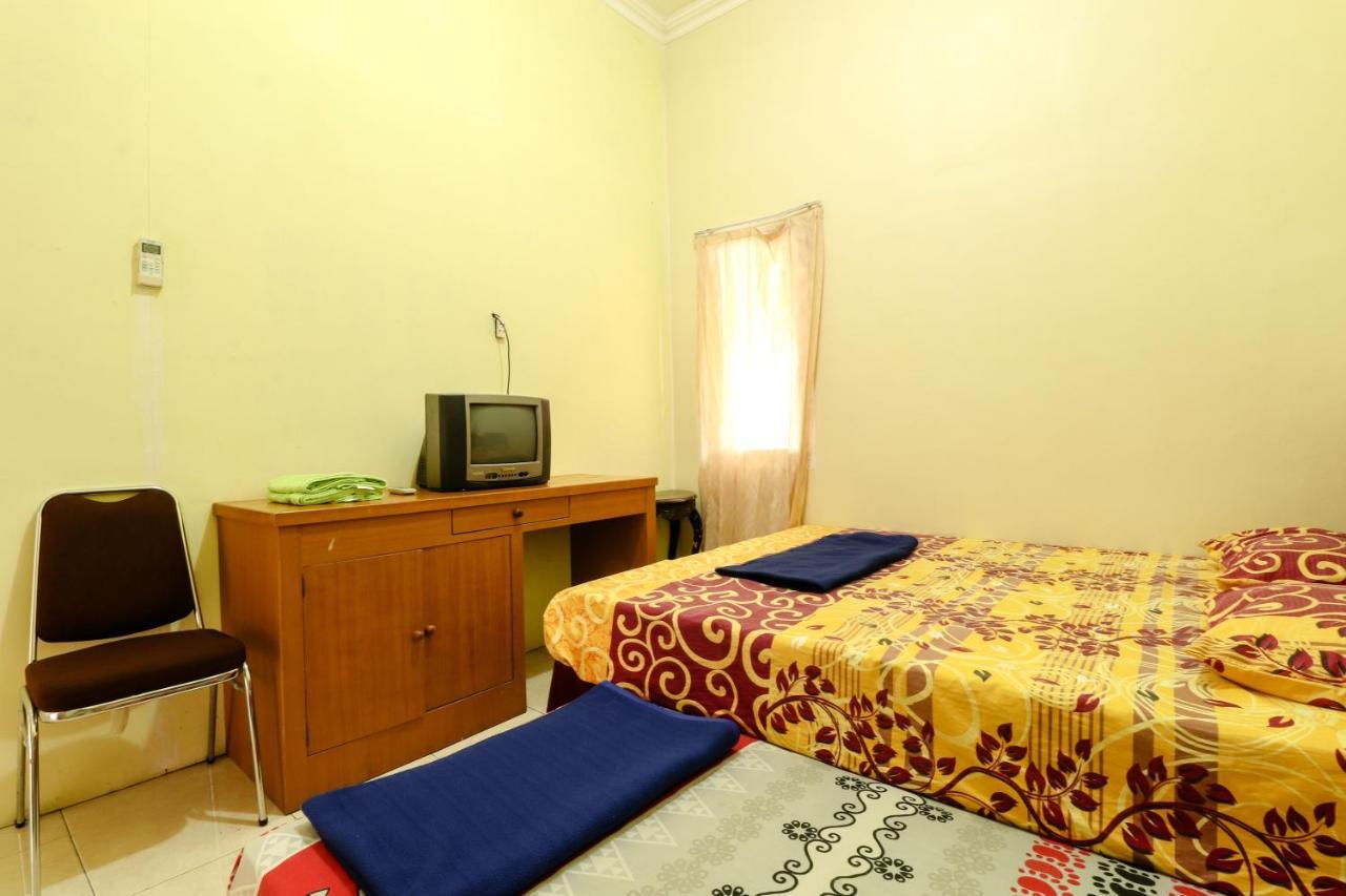 The Joglo Family Hotel Magelang Exterior foto