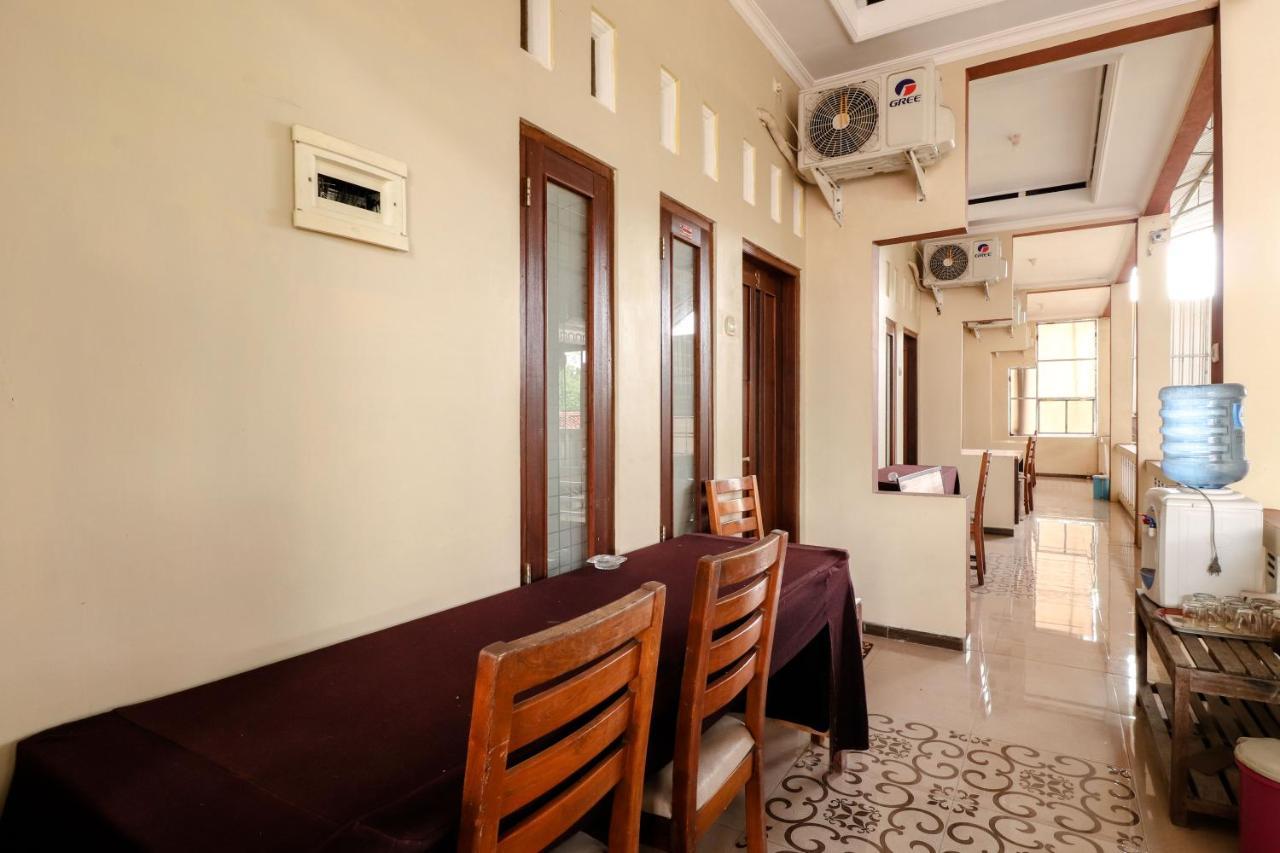 The Joglo Family Hotel Magelang Exterior foto